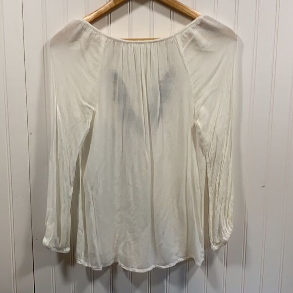 L.A. Hearts white v-neck blouse - Picture 5 of 7